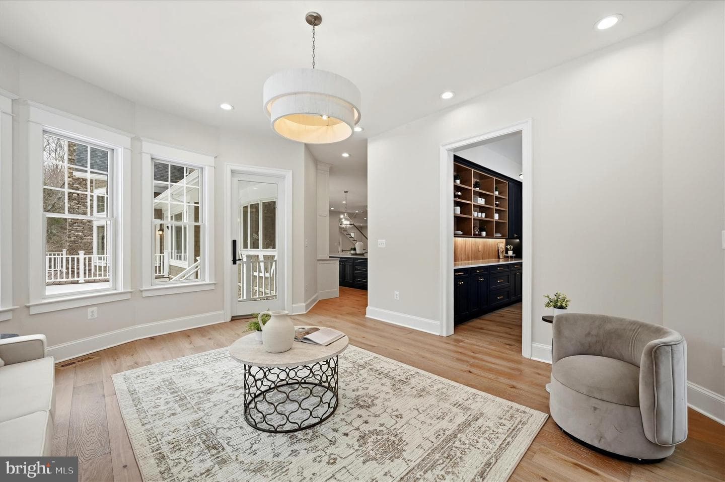 22597 Redhill Manor Court photo 44