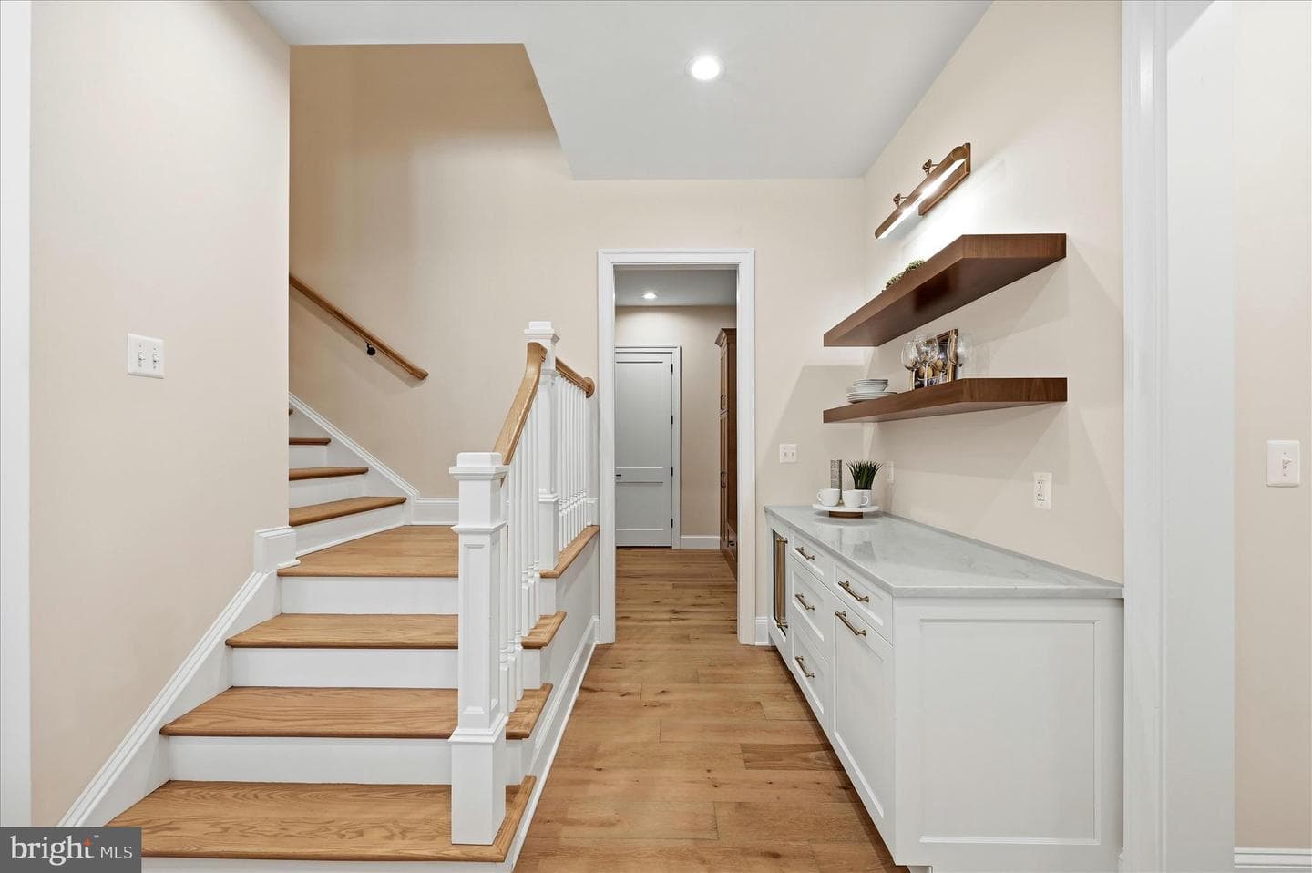 22597 Redhill Manor Court photo 48