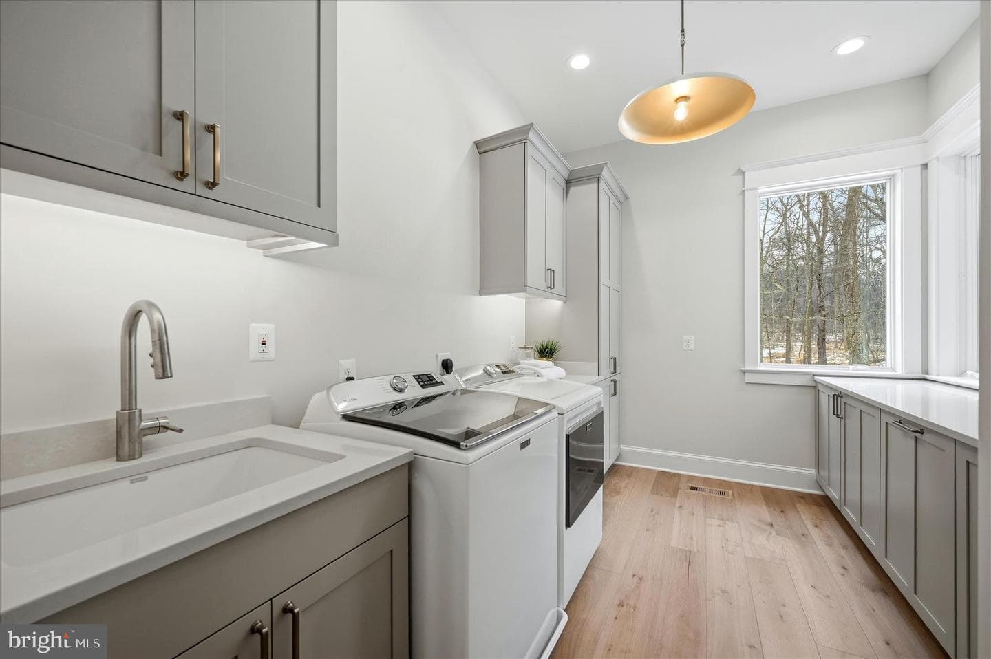 22597 Redhill Manor Court photo 52