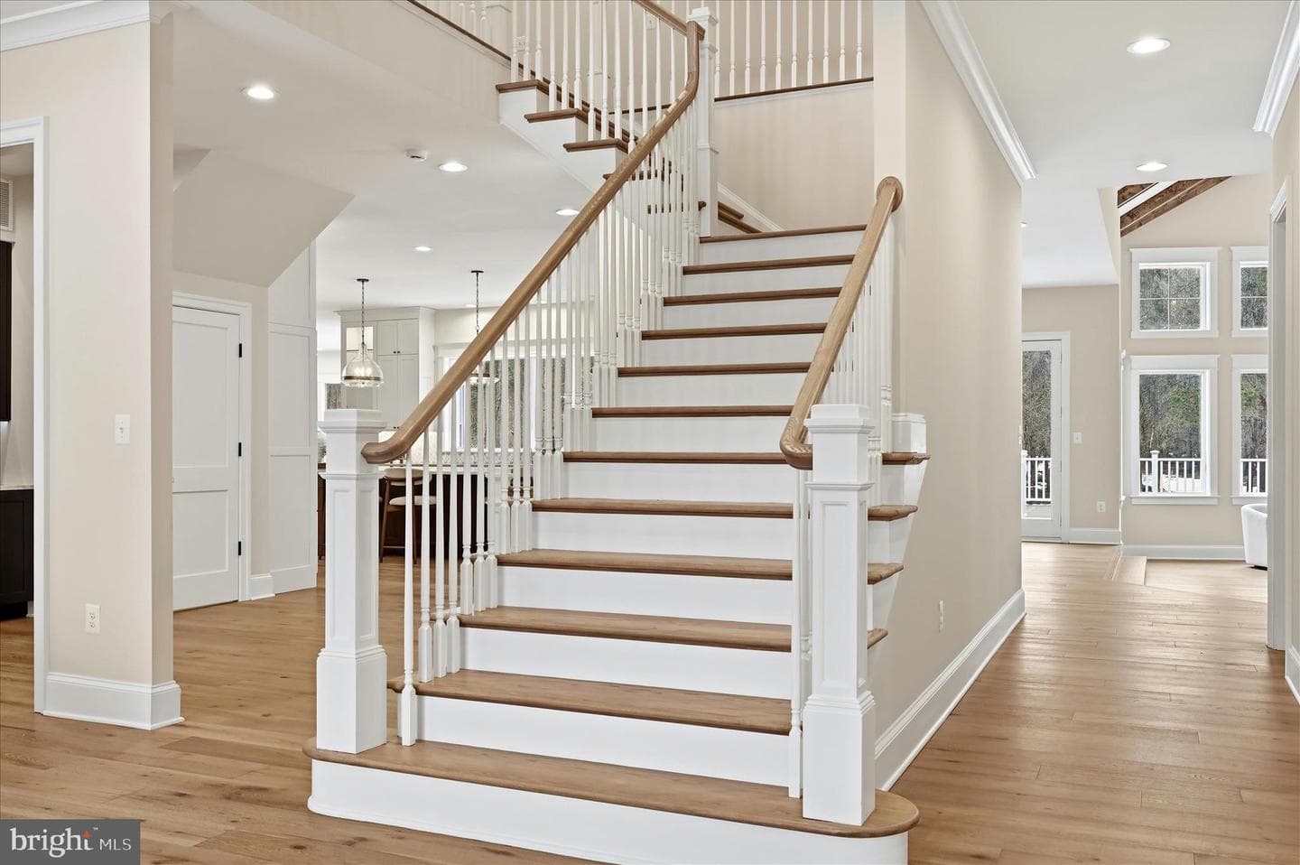 22597 Redhill Manor Court photo 53
