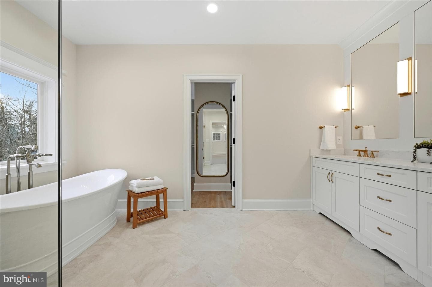 22597 Redhill Manor Court photo 64