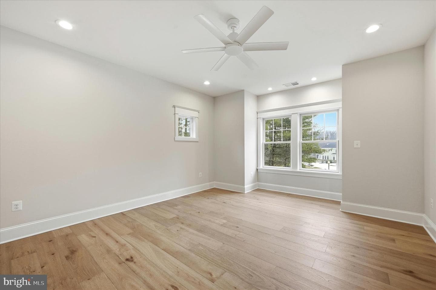 22597 Redhill Manor Court photo 72