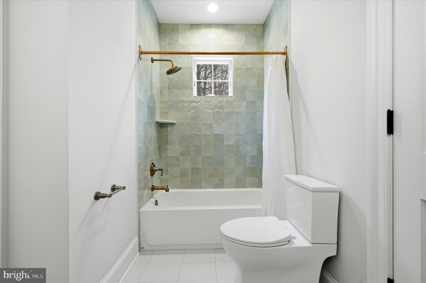 22597 Redhill Manor Court photo 75