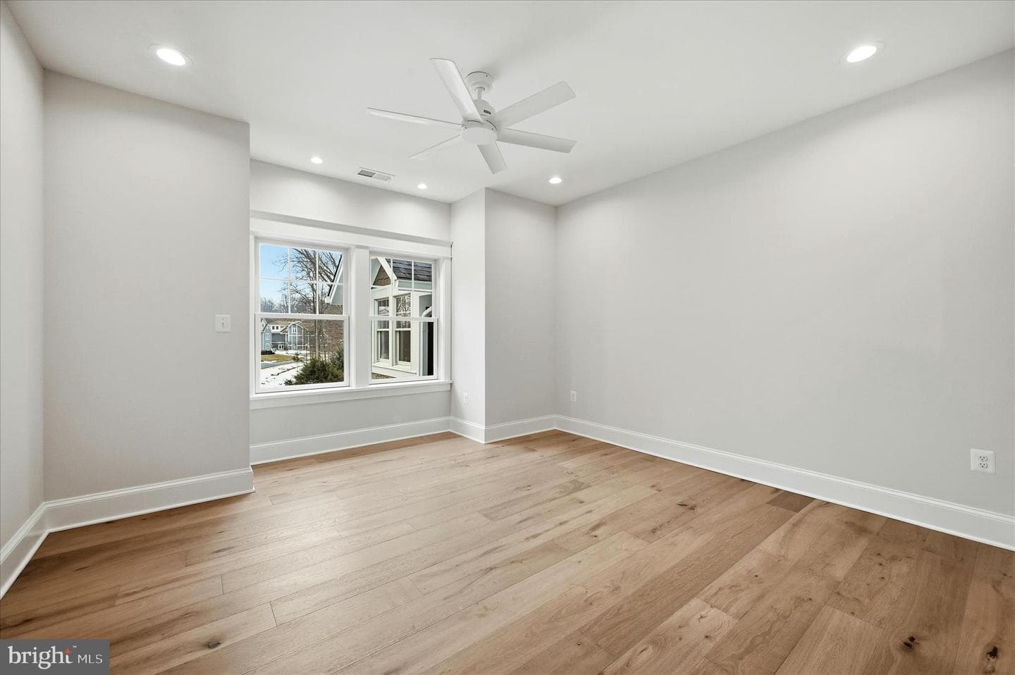 22597 Redhill Manor Court photo 78