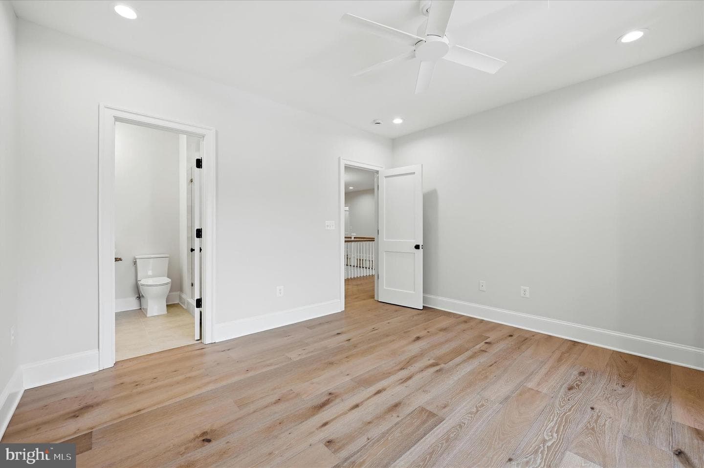 22597 Redhill Manor Court photo 79