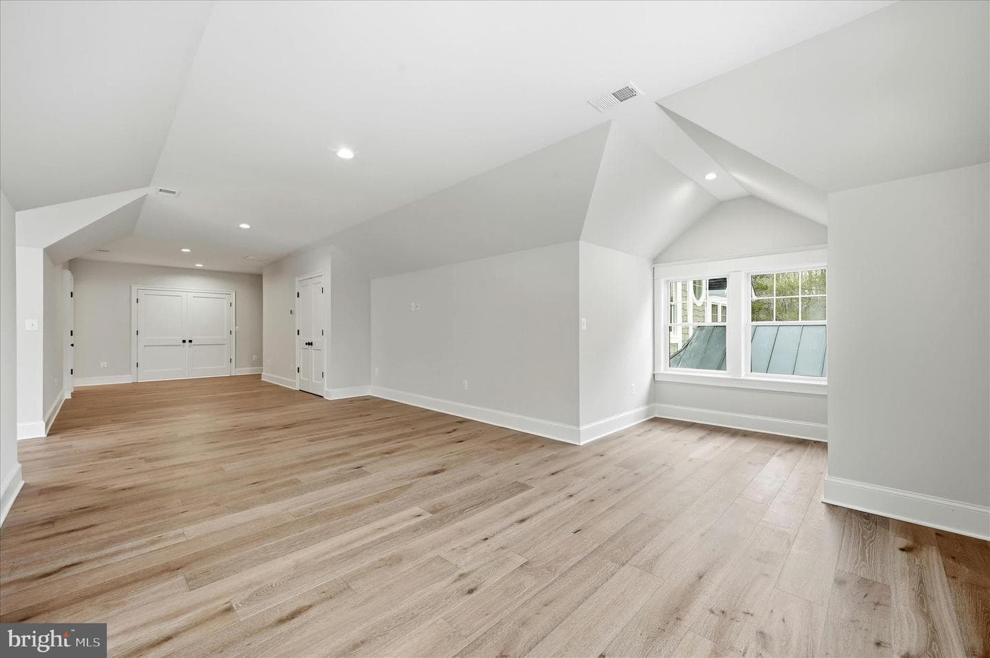 22597 Redhill Manor Court photo 84