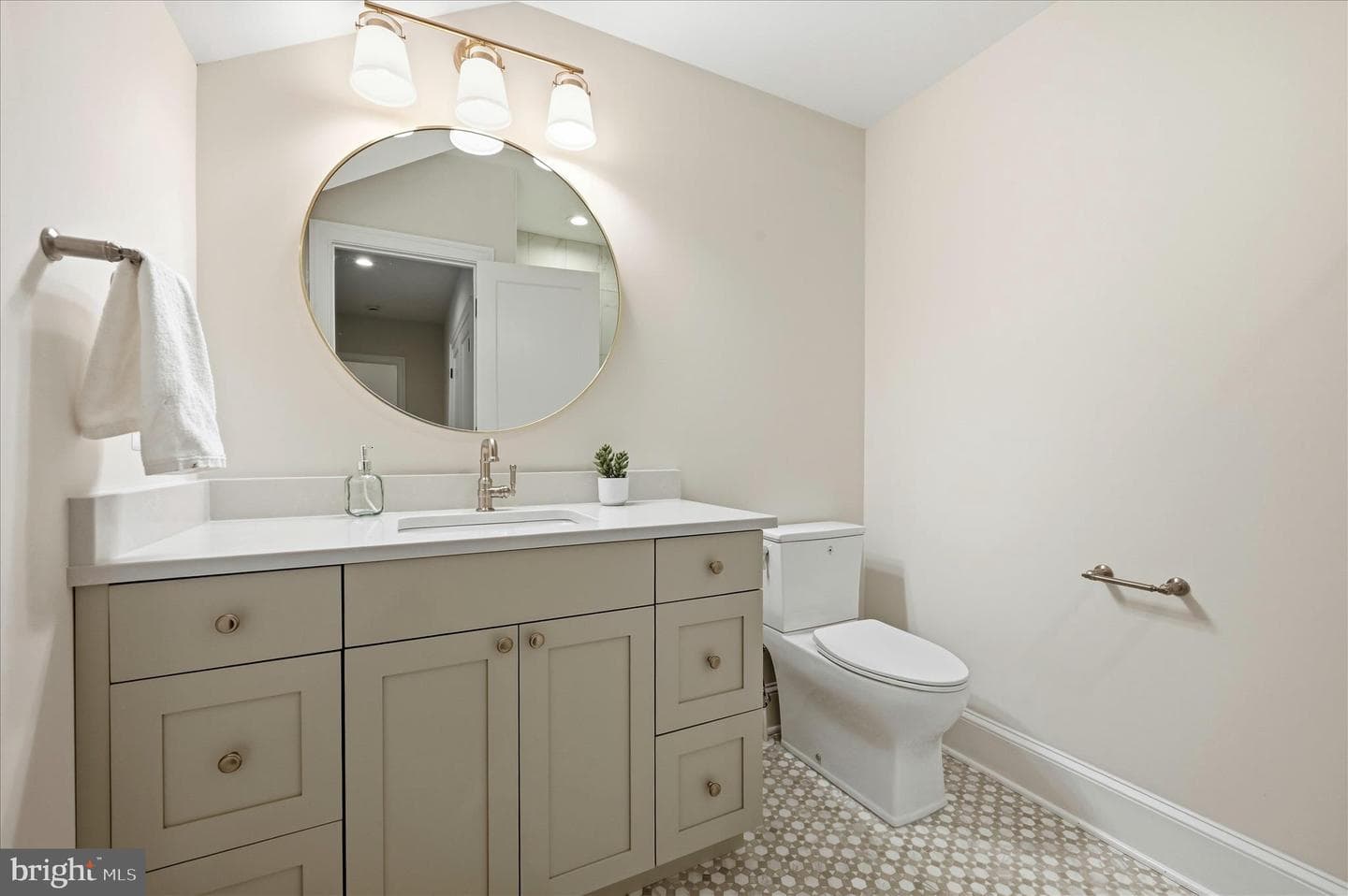 22597 Redhill Manor Court photo 86