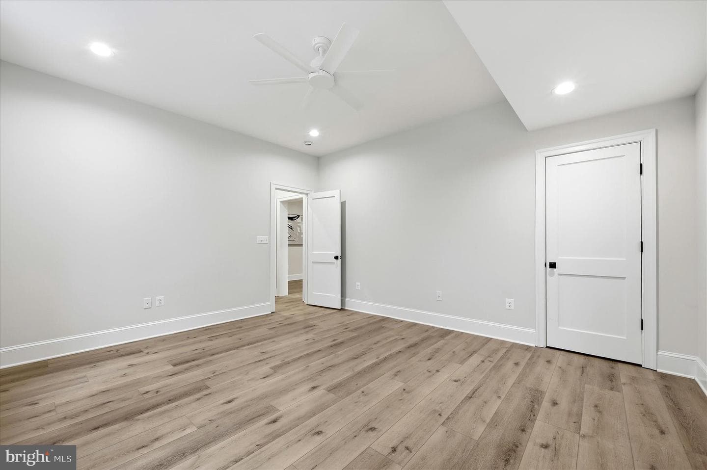 22597 Redhill Manor Court photo 92