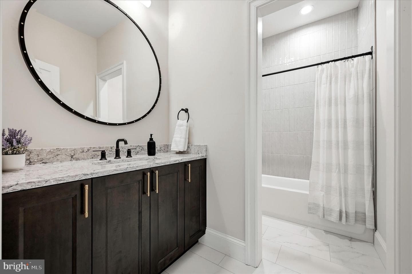 22597 Redhill Manor Court photo 93