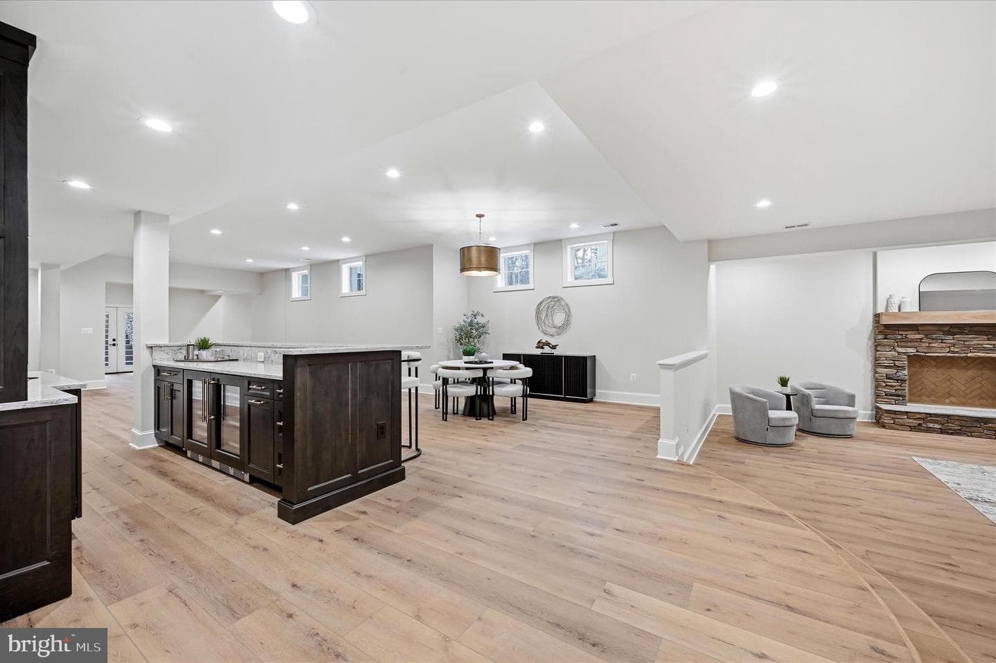 22597 Redhill Manor Court photo 95