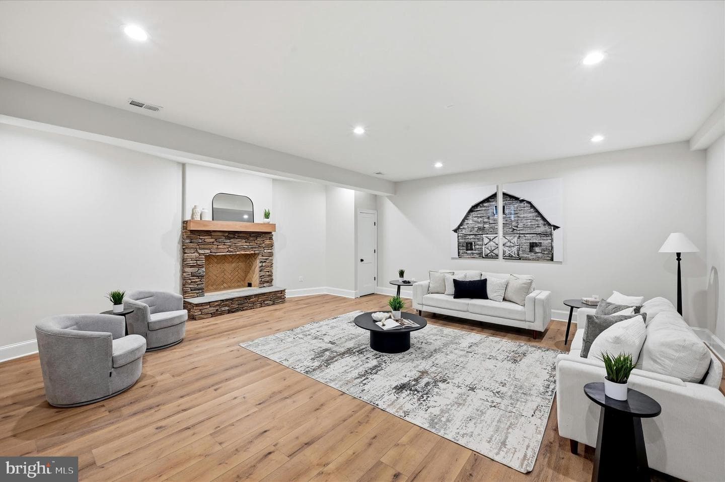 22597 Redhill Manor Court photo 96