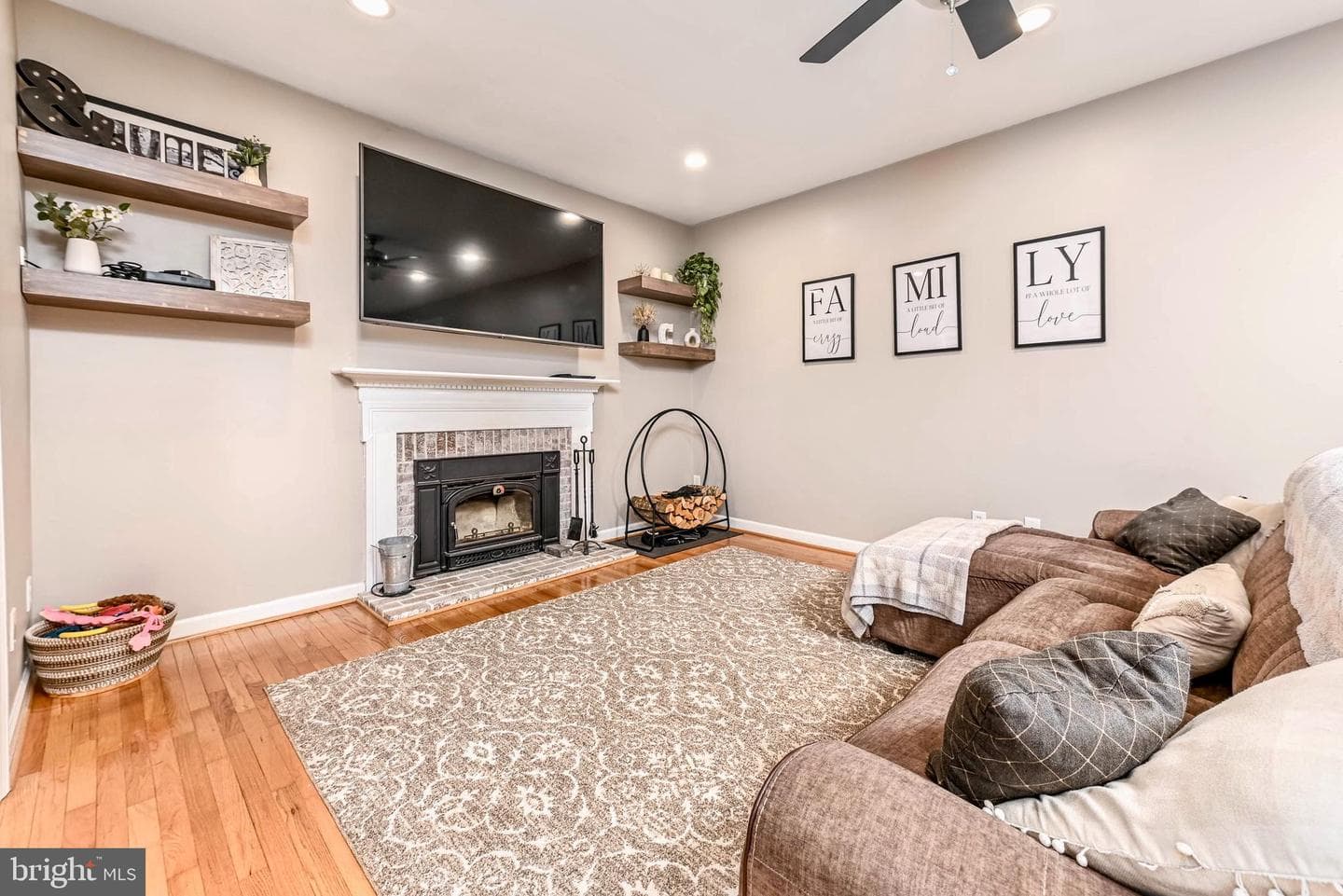 46225 Allsbrook Place photo 13