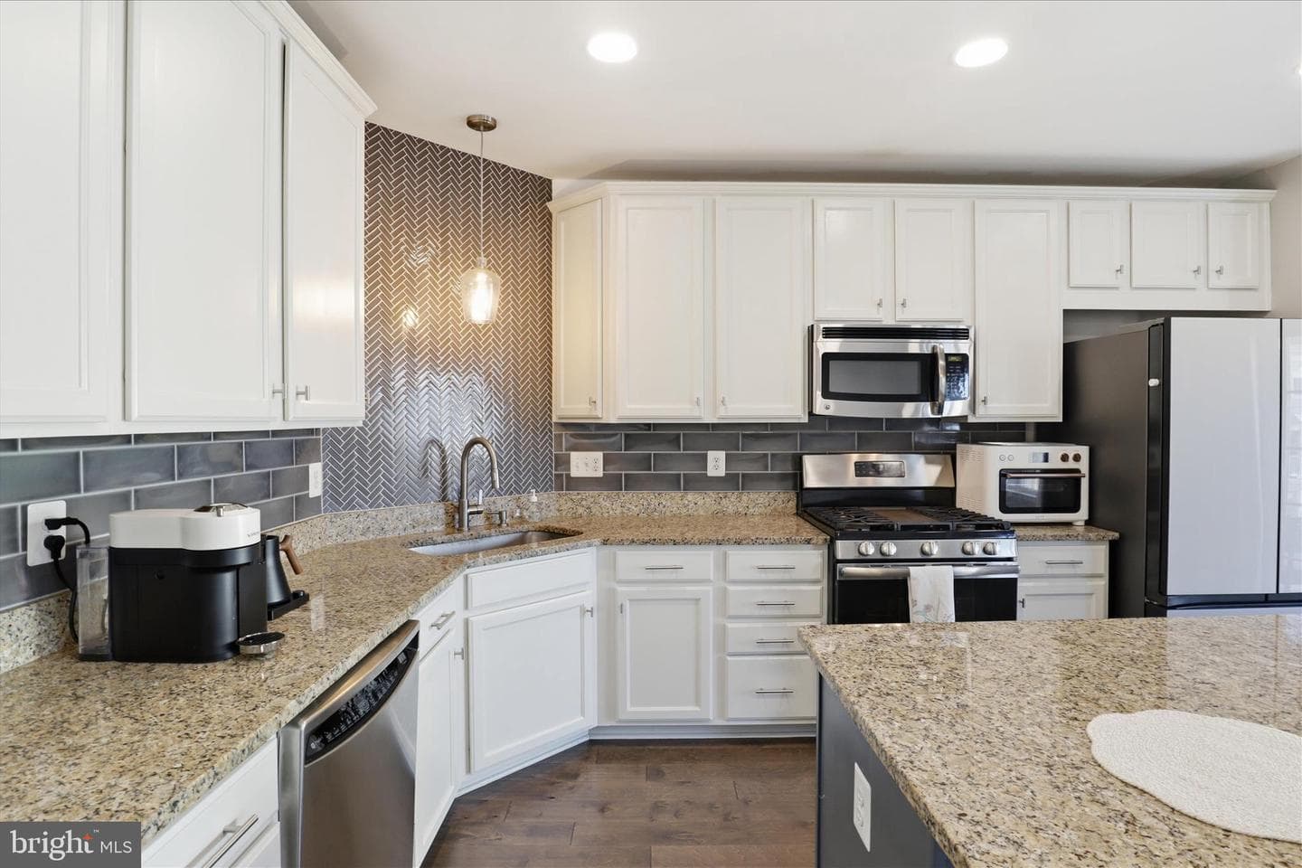 22768 Ferncrest Terrace photo 18