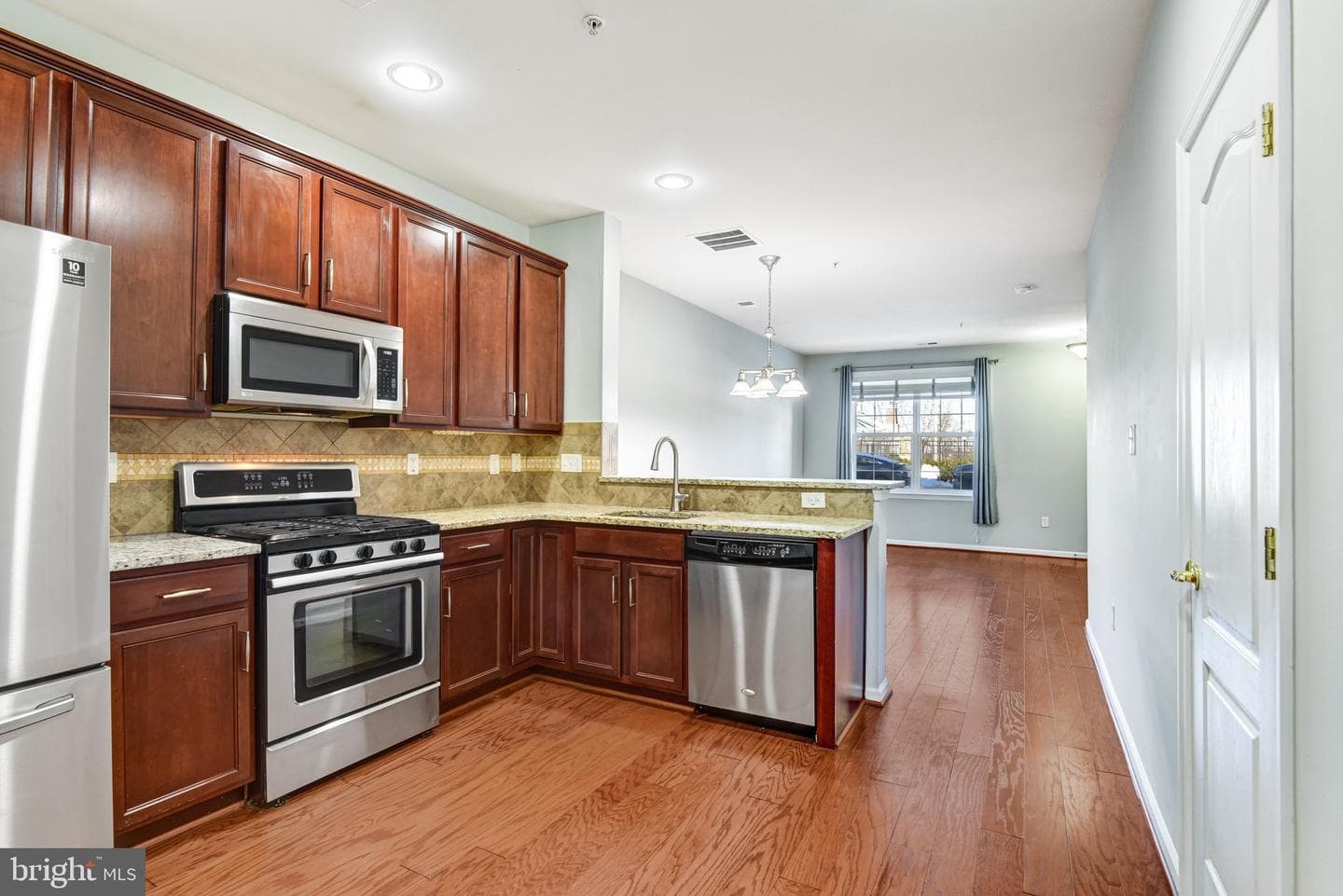 42575 Highgate Ter photo 10