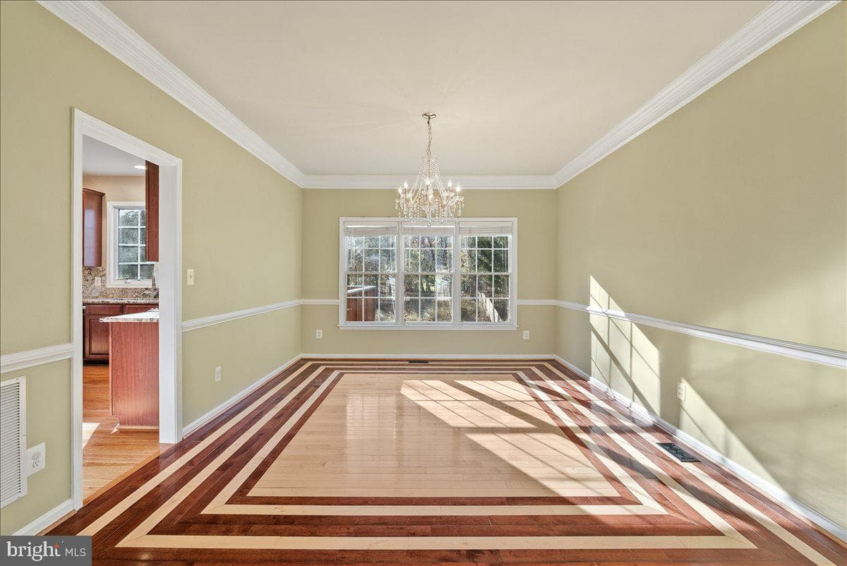25413 Bradshaw Drive photo 7