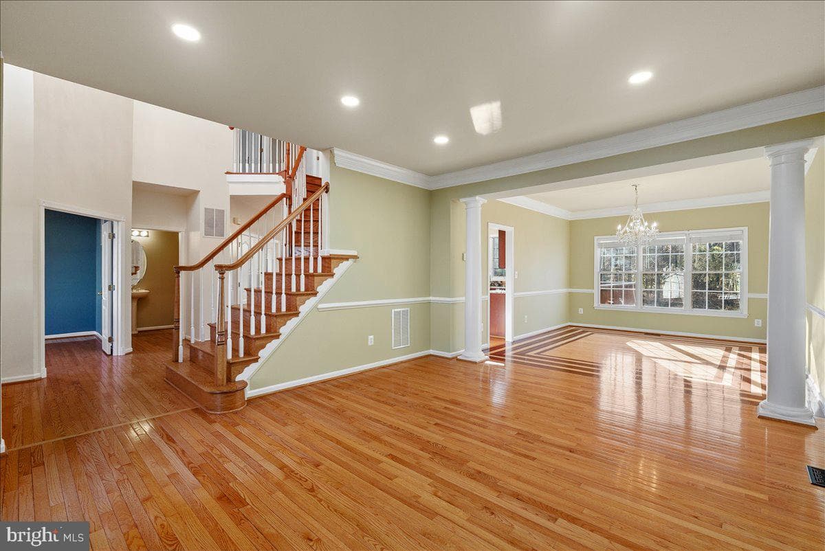 25413 Bradshaw Drive photo 9