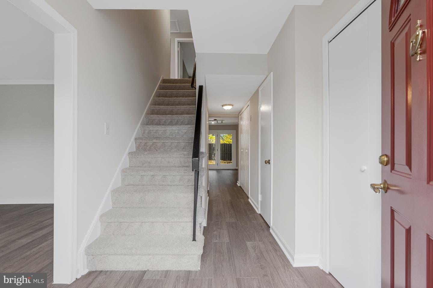 203 Greenfield Court photo 4