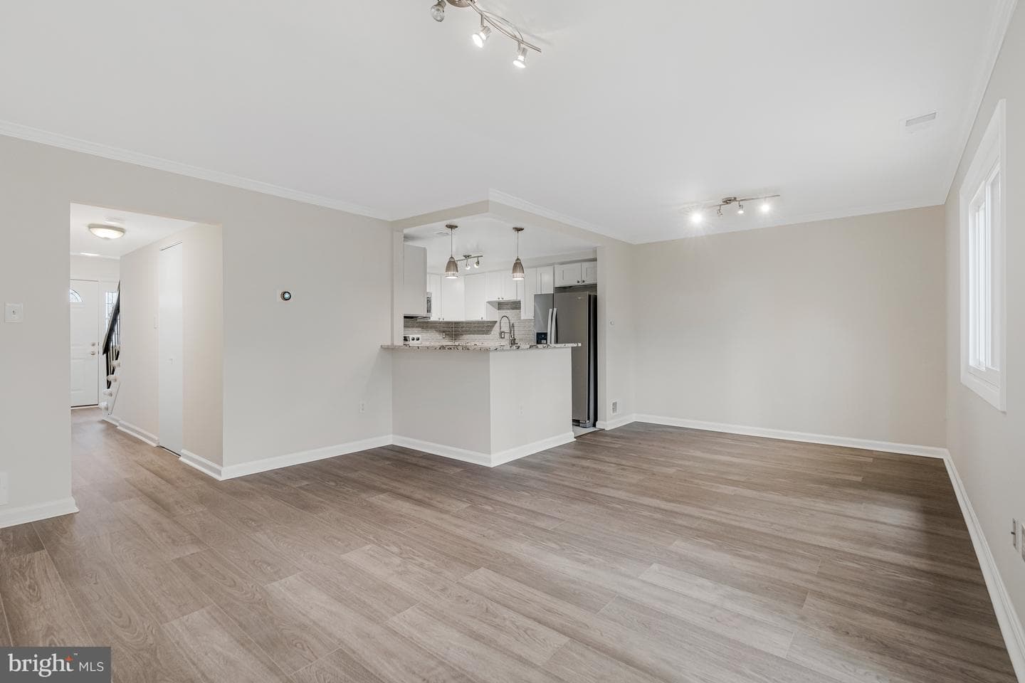203 Greenfield Court photo 8