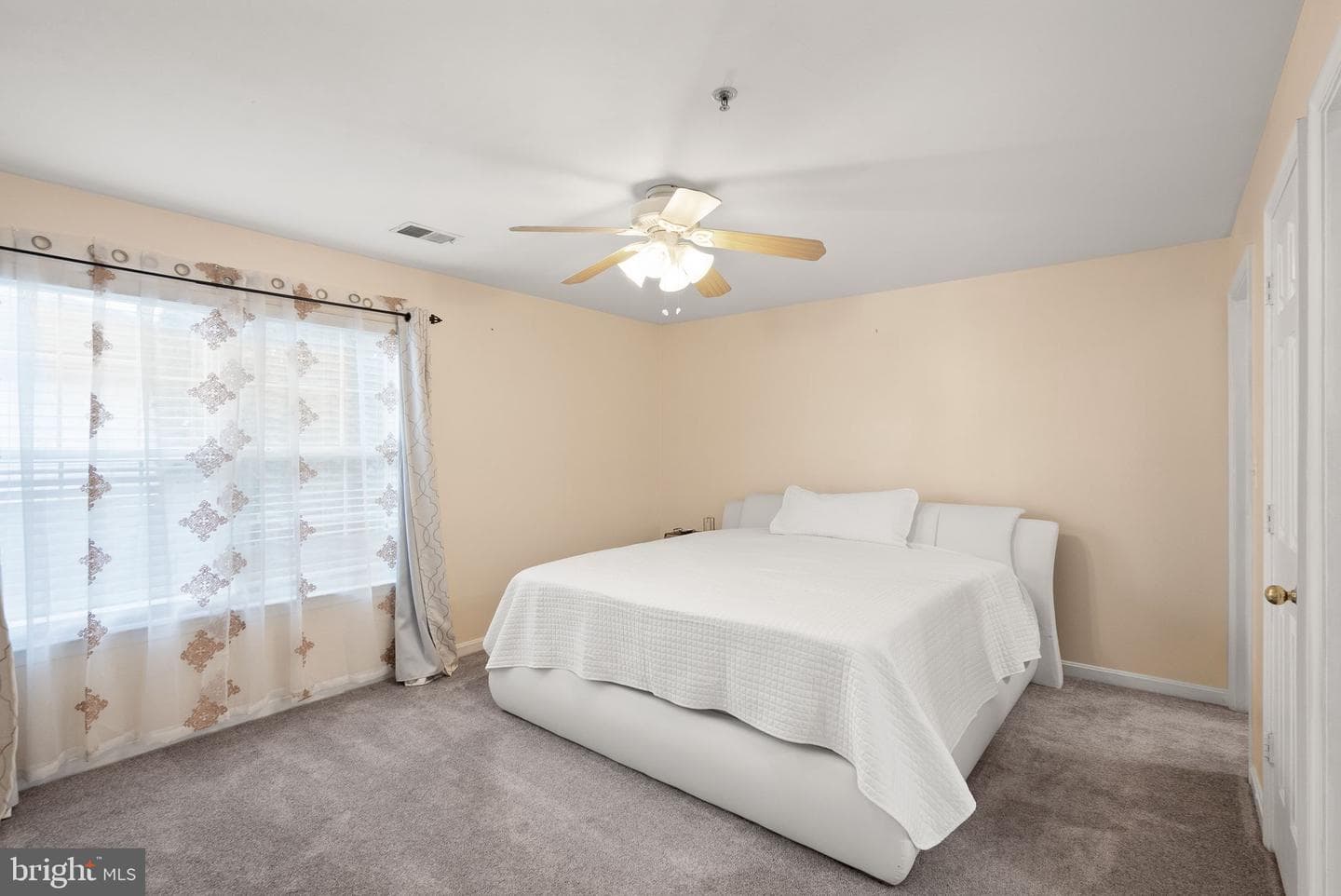 521 Constellation Square SE #E photo 13