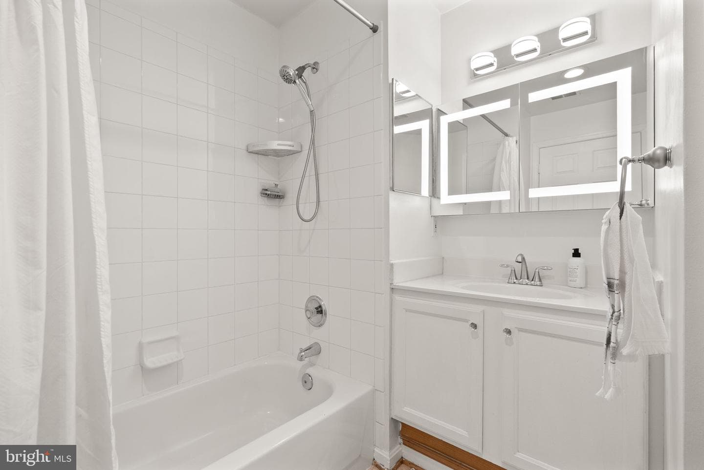 521 Constellation Square SE #E photo 17