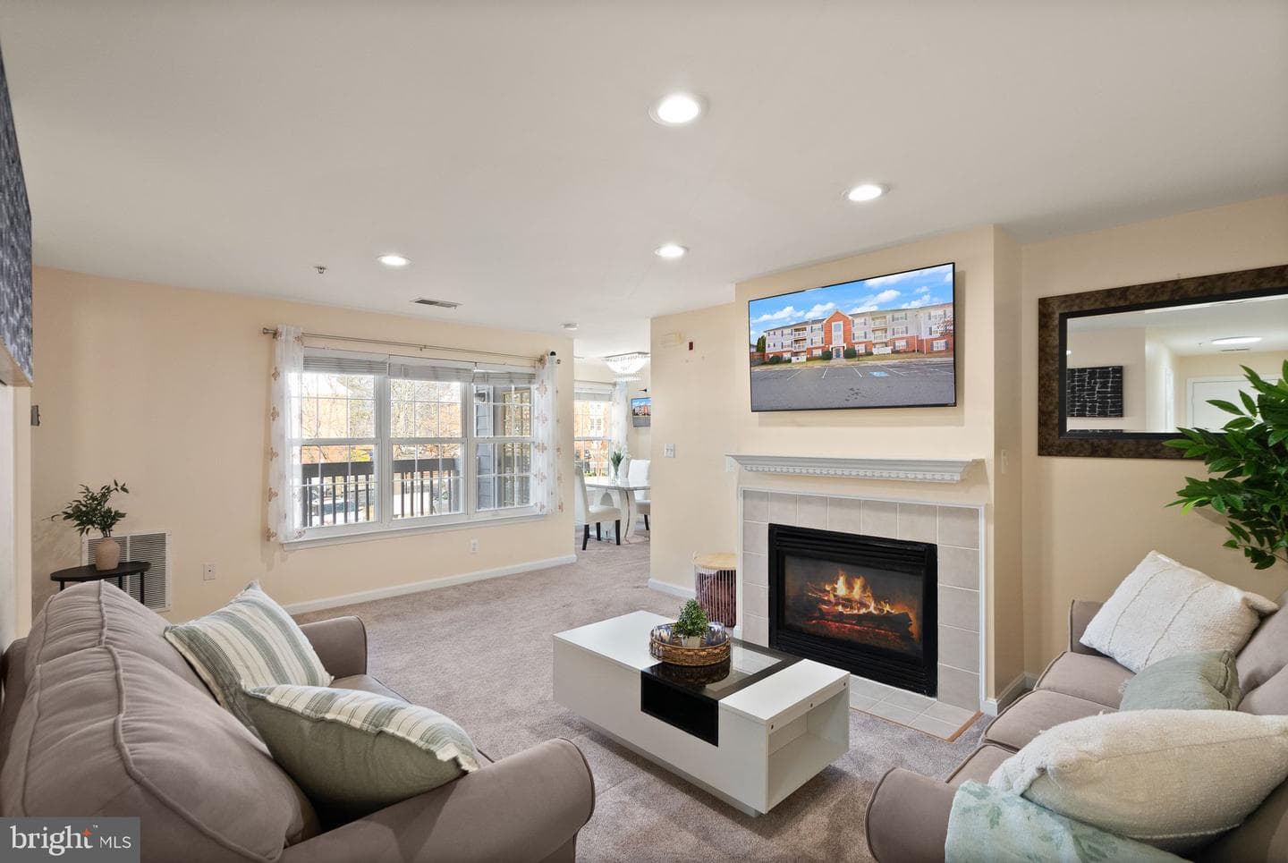 521 Constellation Square SE #E photo 2