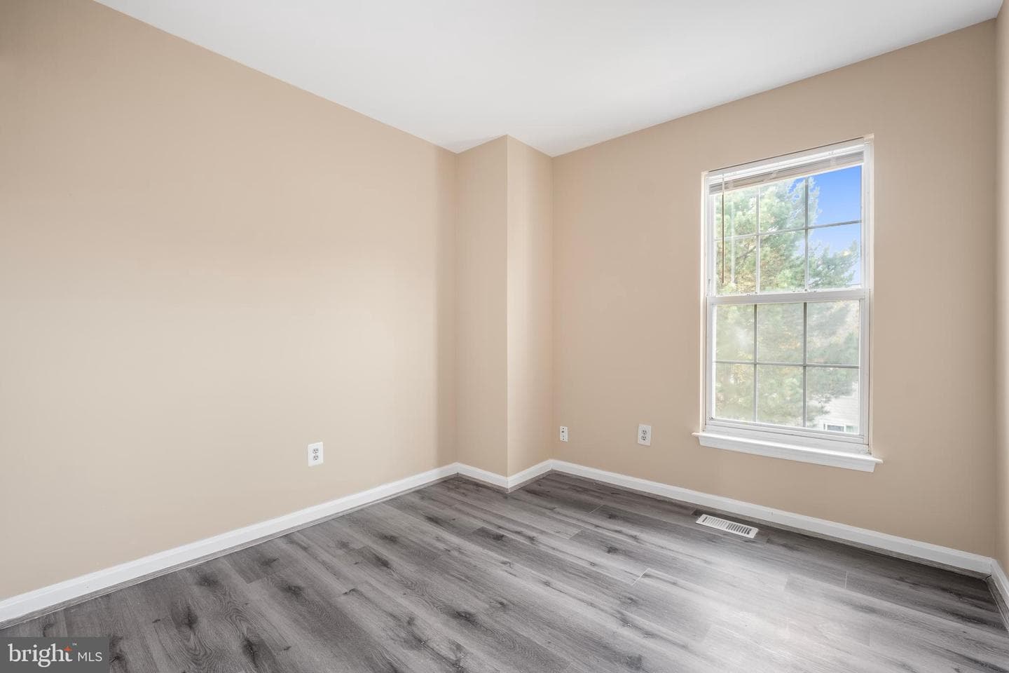 22078 Manning Square photo 19