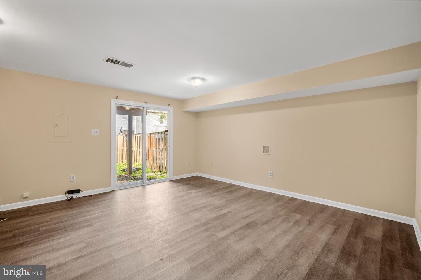22078 Manning Square photo 24