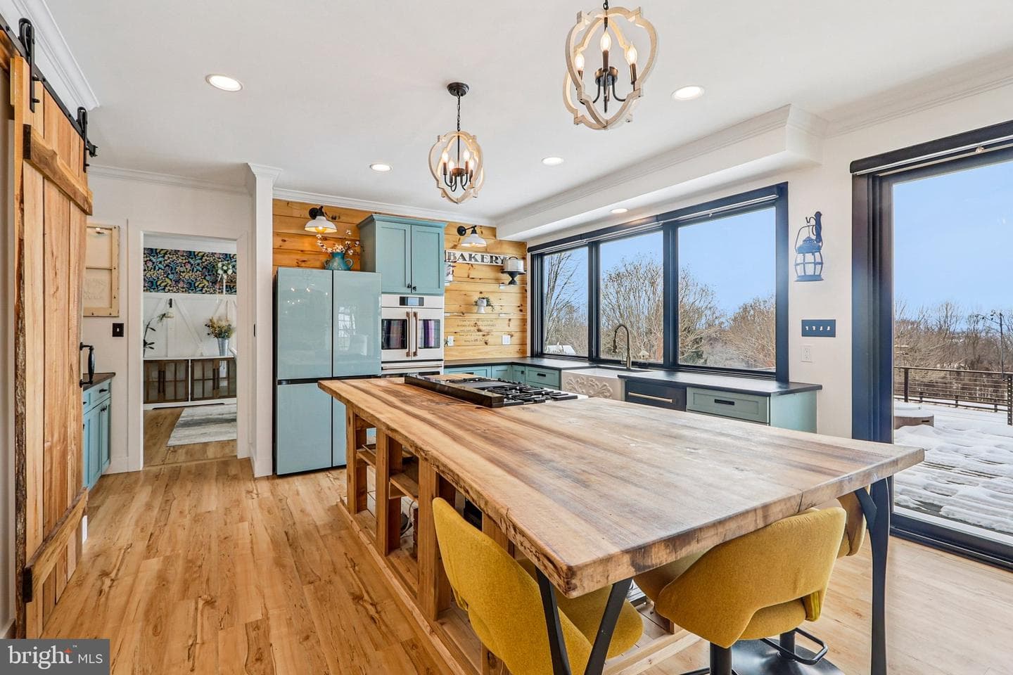 19075 Foxgreen Circle photo 17