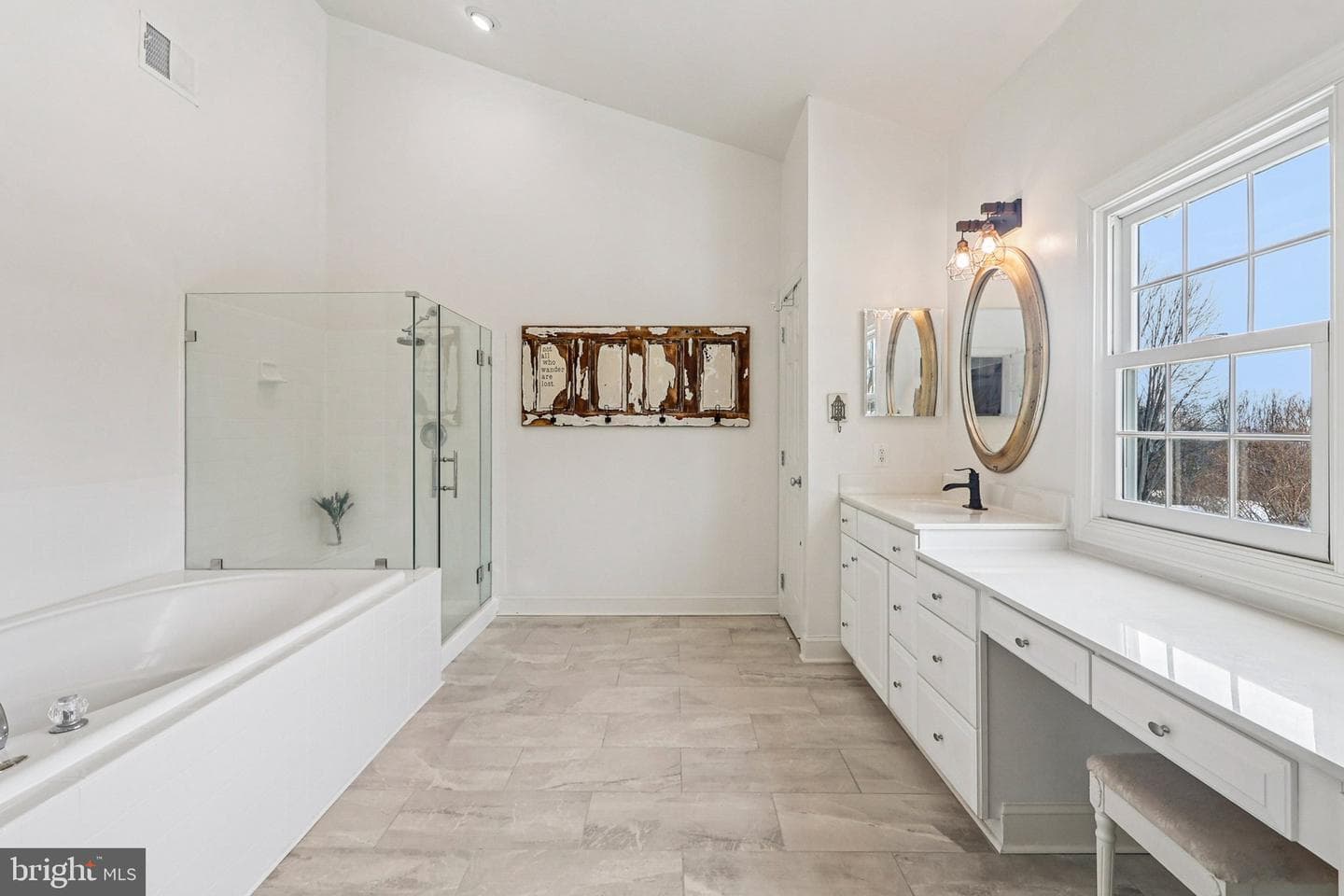 19075 Foxgreen Circle photo 34