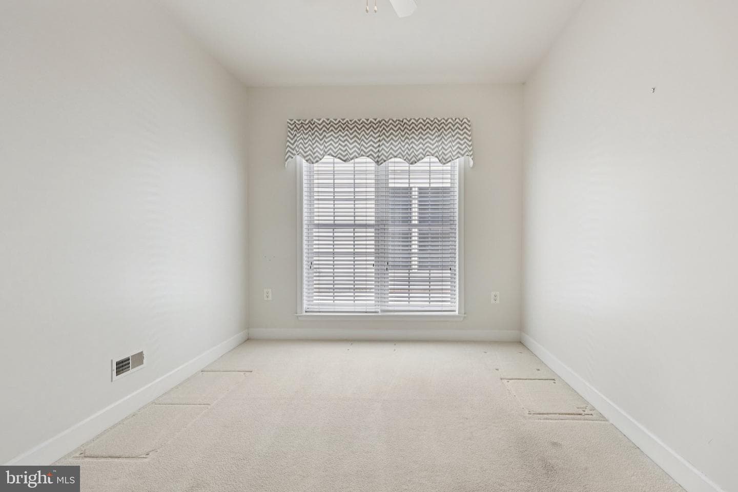20850 Adams Mill Place photo 19