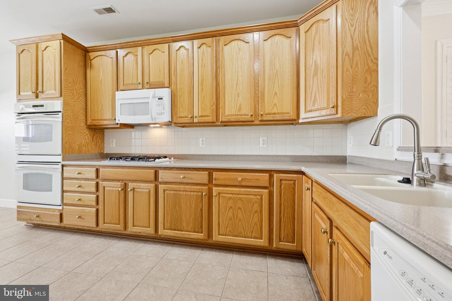 20850 Adams Mill Place photo 8