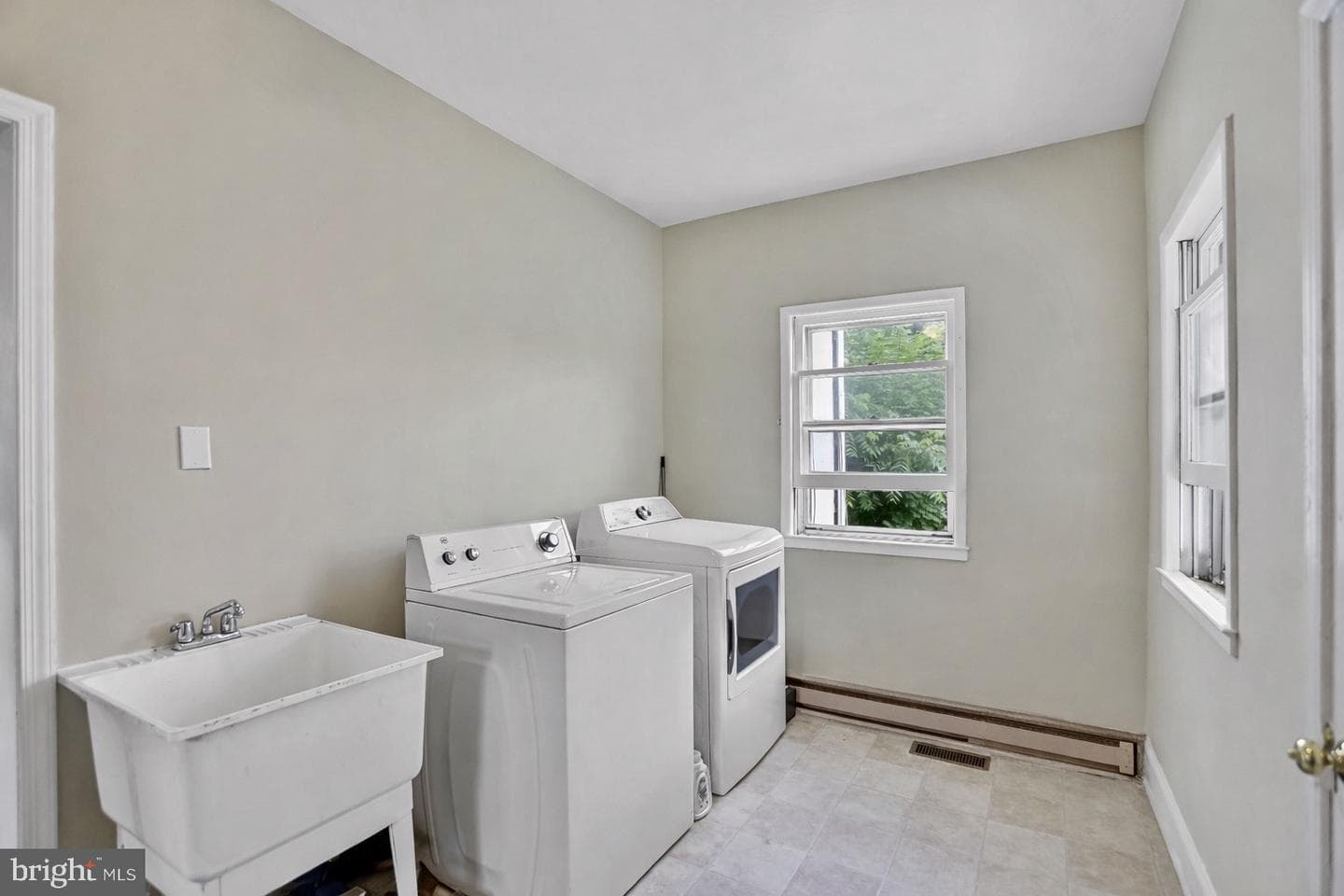 200 S Orchard Drive photo 12