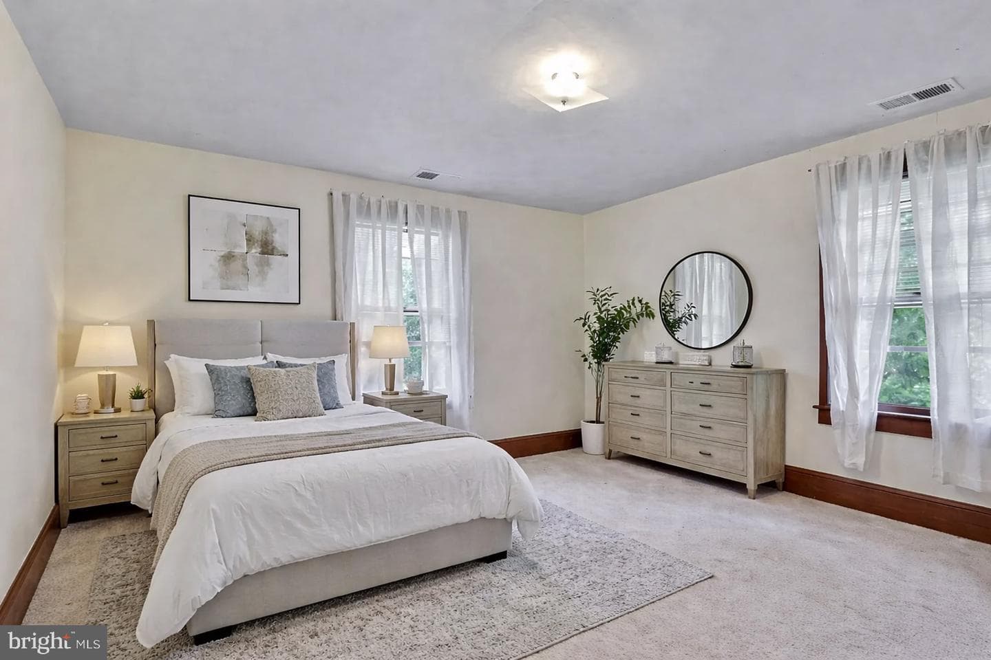 200 S Orchard Drive photo 14