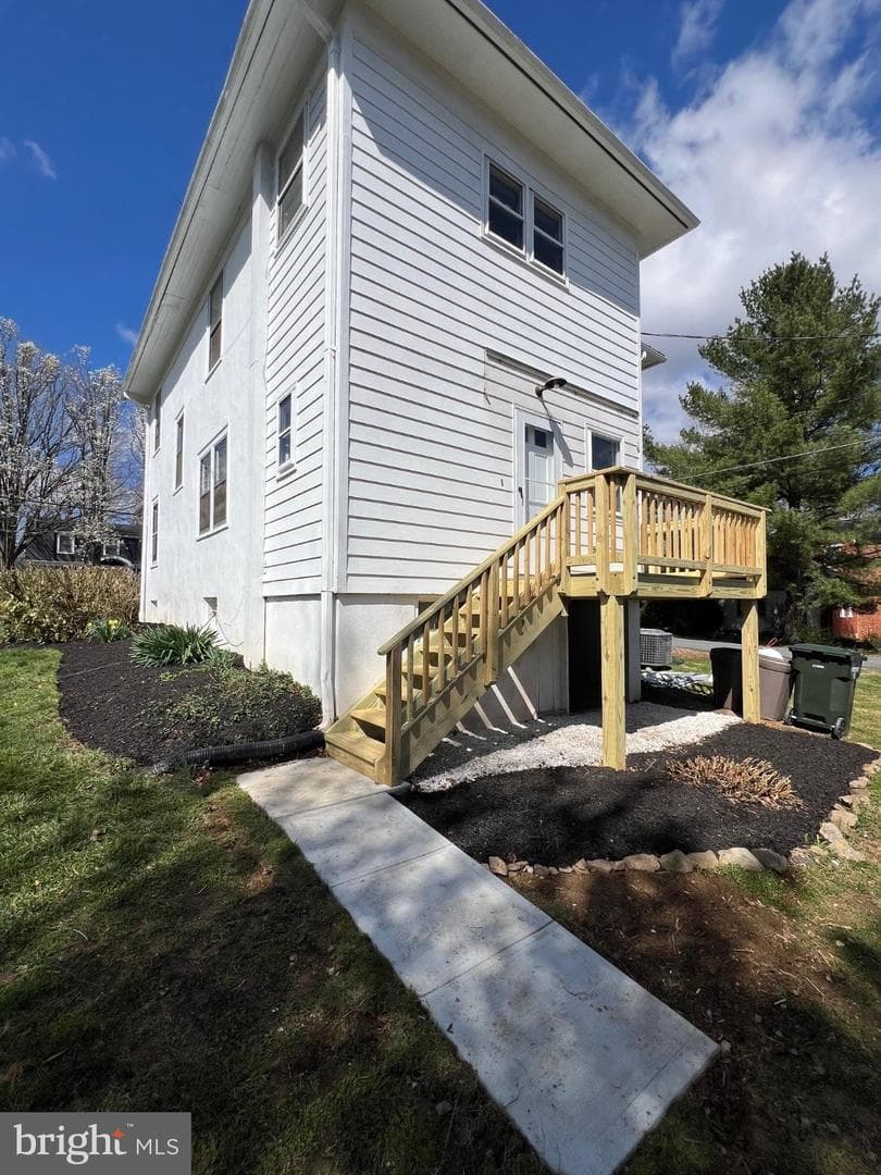 200 S Orchard Drive photo 22