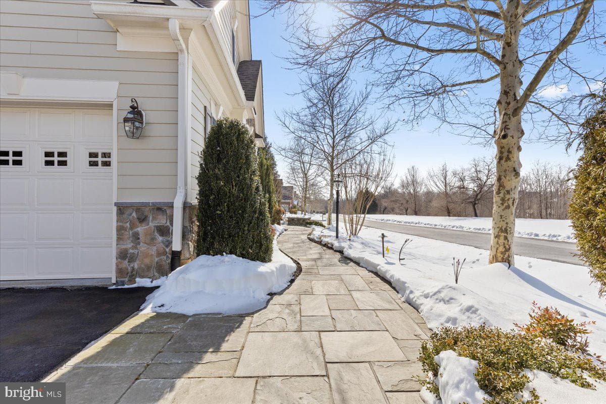 19606 Bellingham Lane photo 4