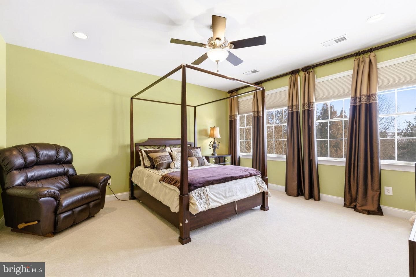 19606 Bellingham Lane photo 43