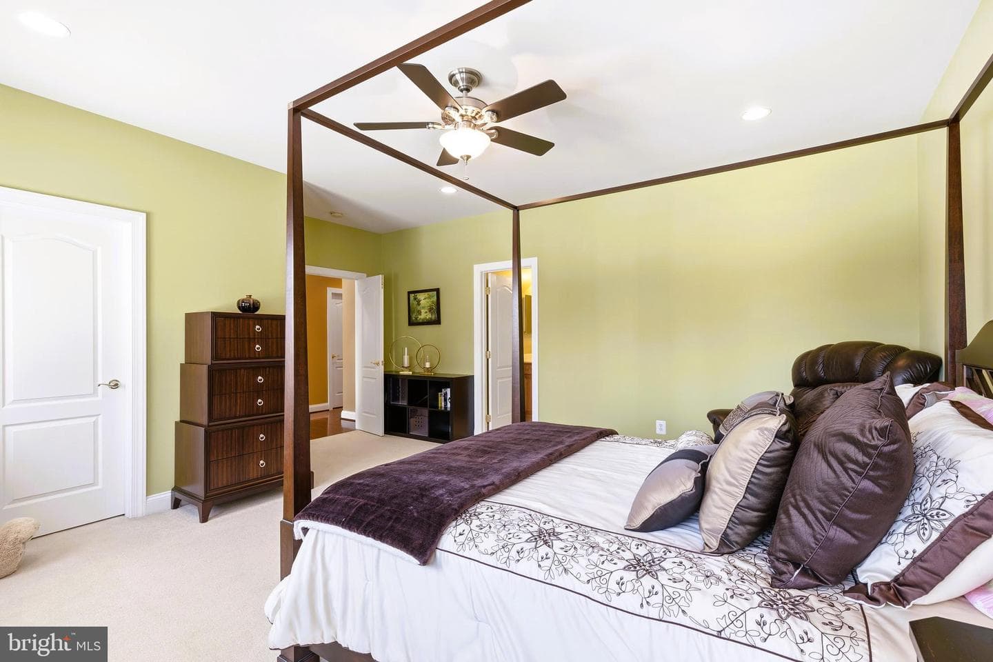 19606 Bellingham Lane photo 44