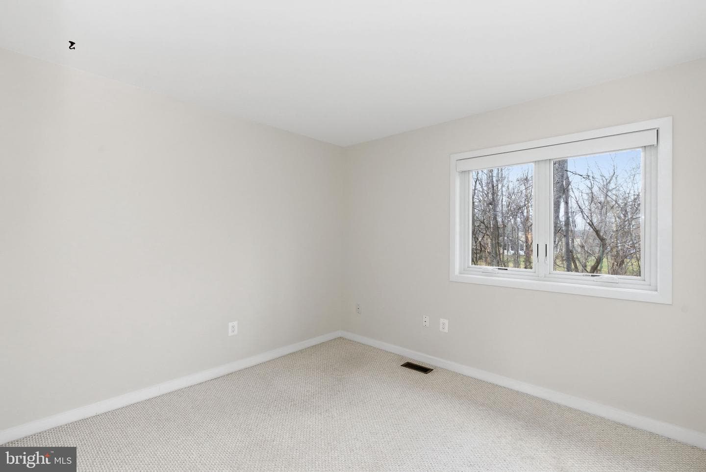5 Wiltshire Court E photo 25