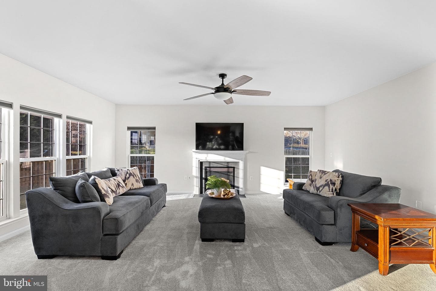 809 Devonshire Circle photo 15