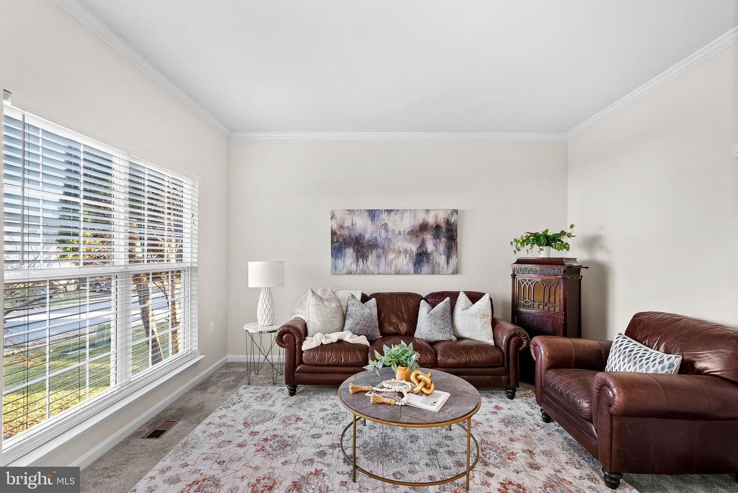 809 Devonshire Circle photo 3