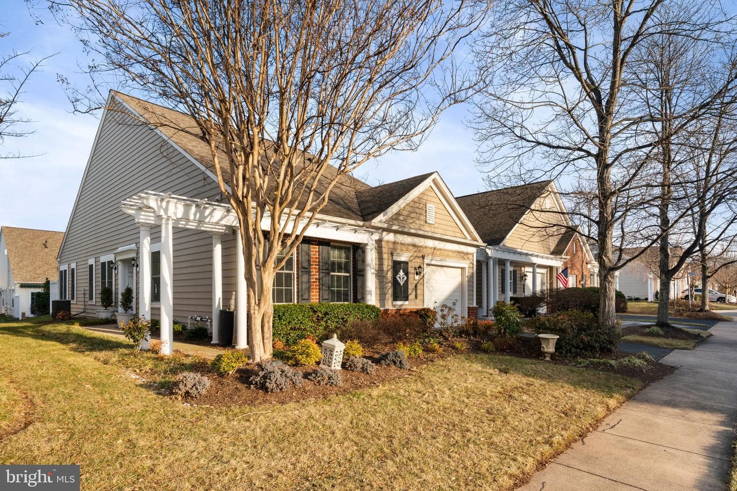 44452 Oakmont Manor Square photo 3