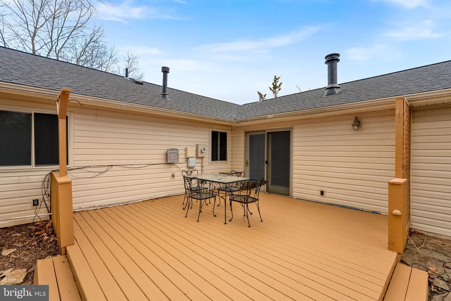 103 E Meadowland Lane photo 40