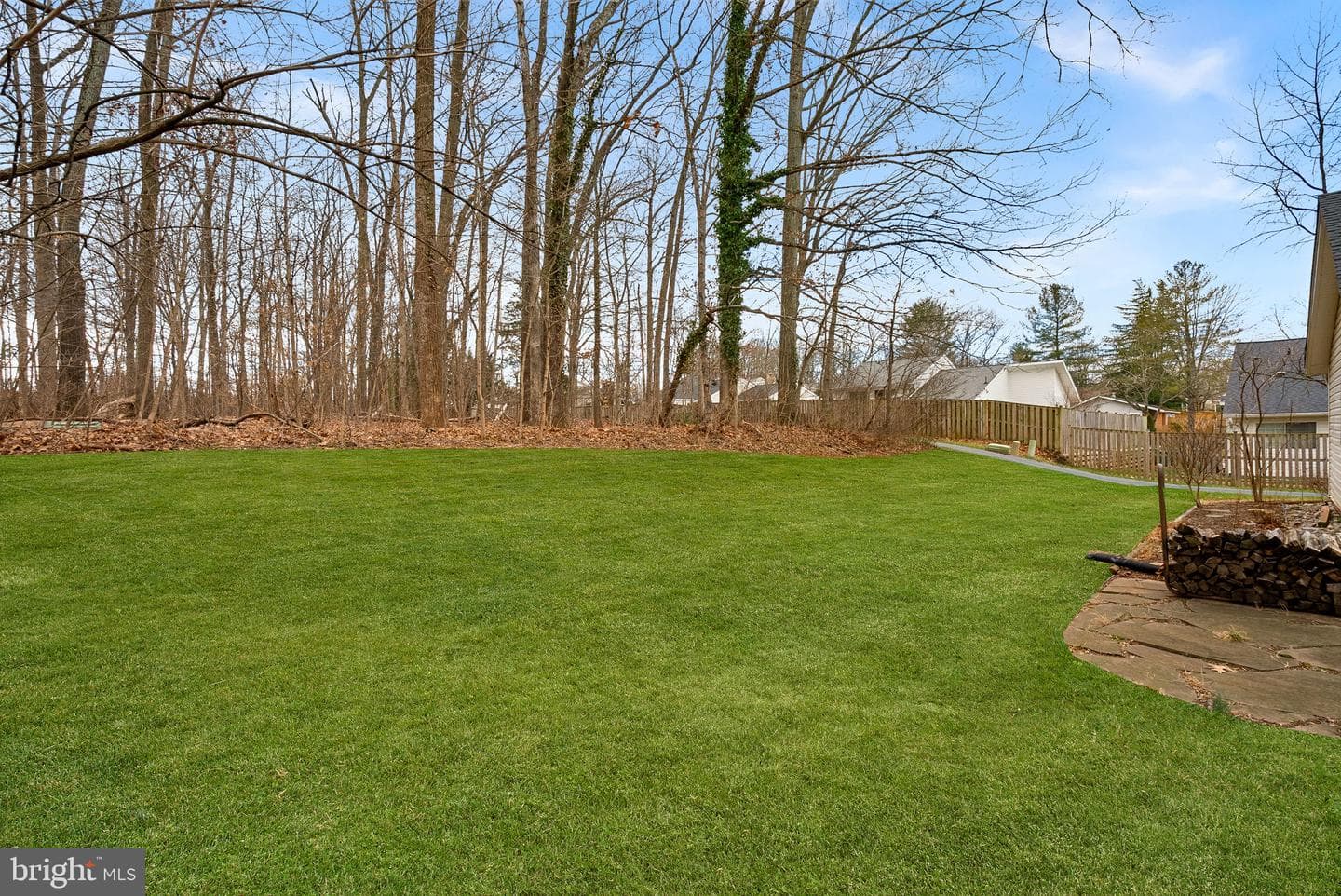 103 E Meadowland Lane photo 42