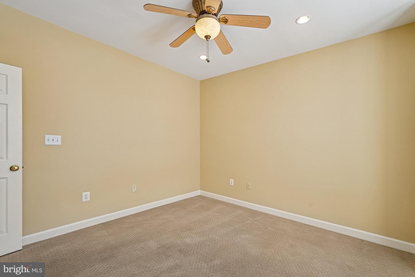 25730 S S Village Drive photo 32