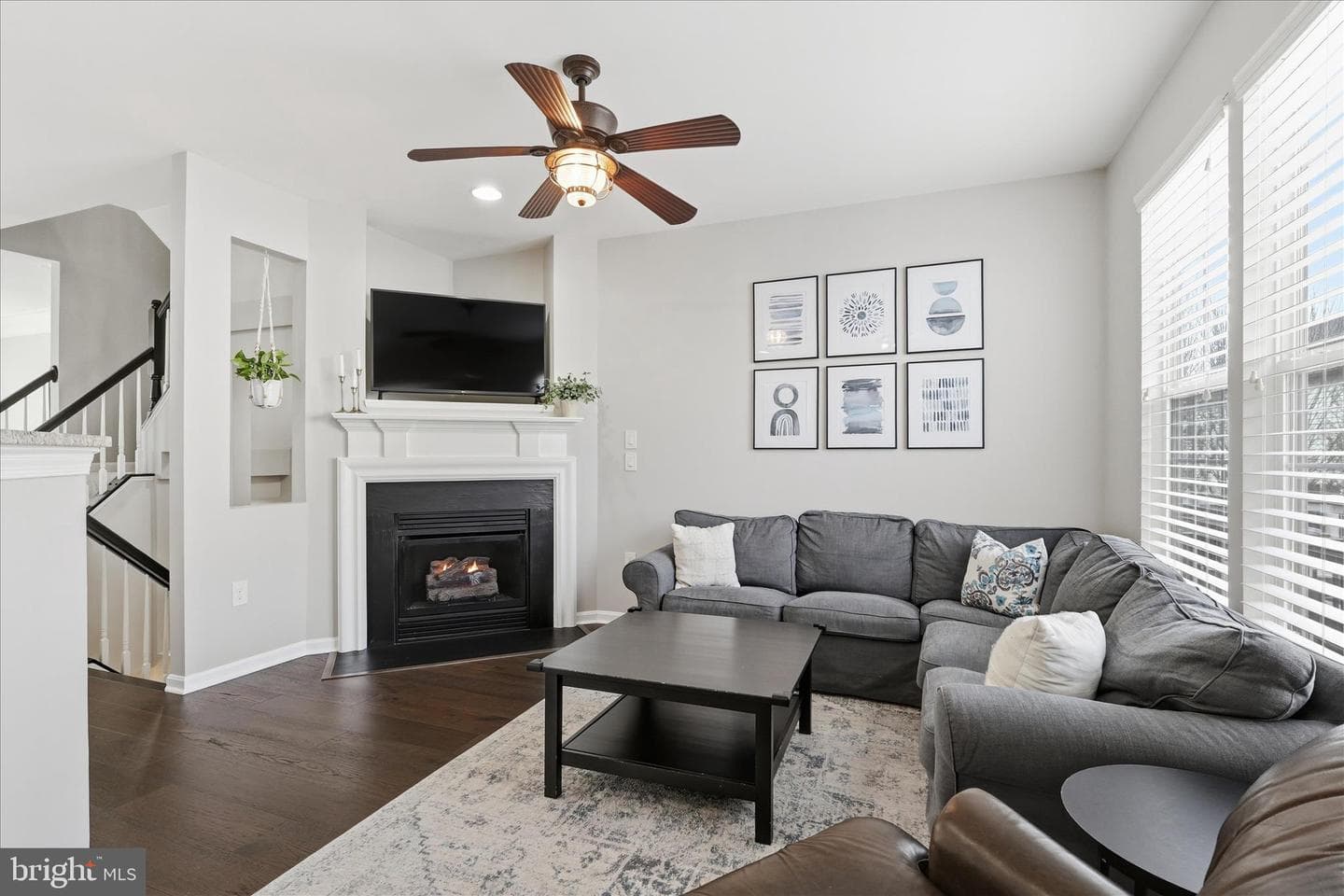 46164 Chester Terrace photo 11