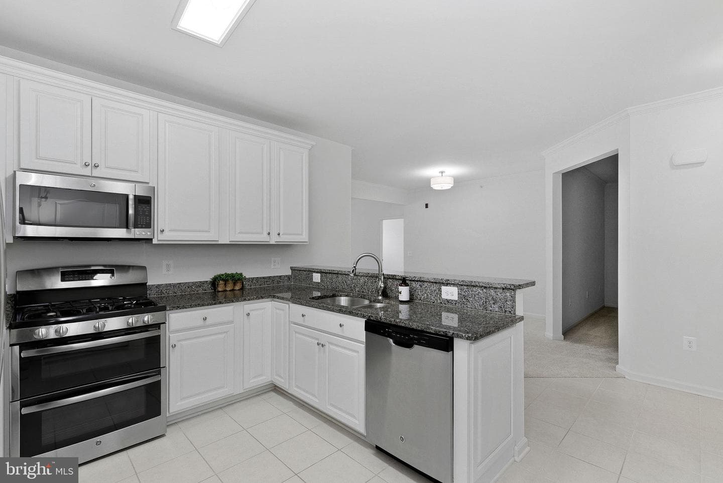 41895 Cathedral Valley Square #407 photo 8