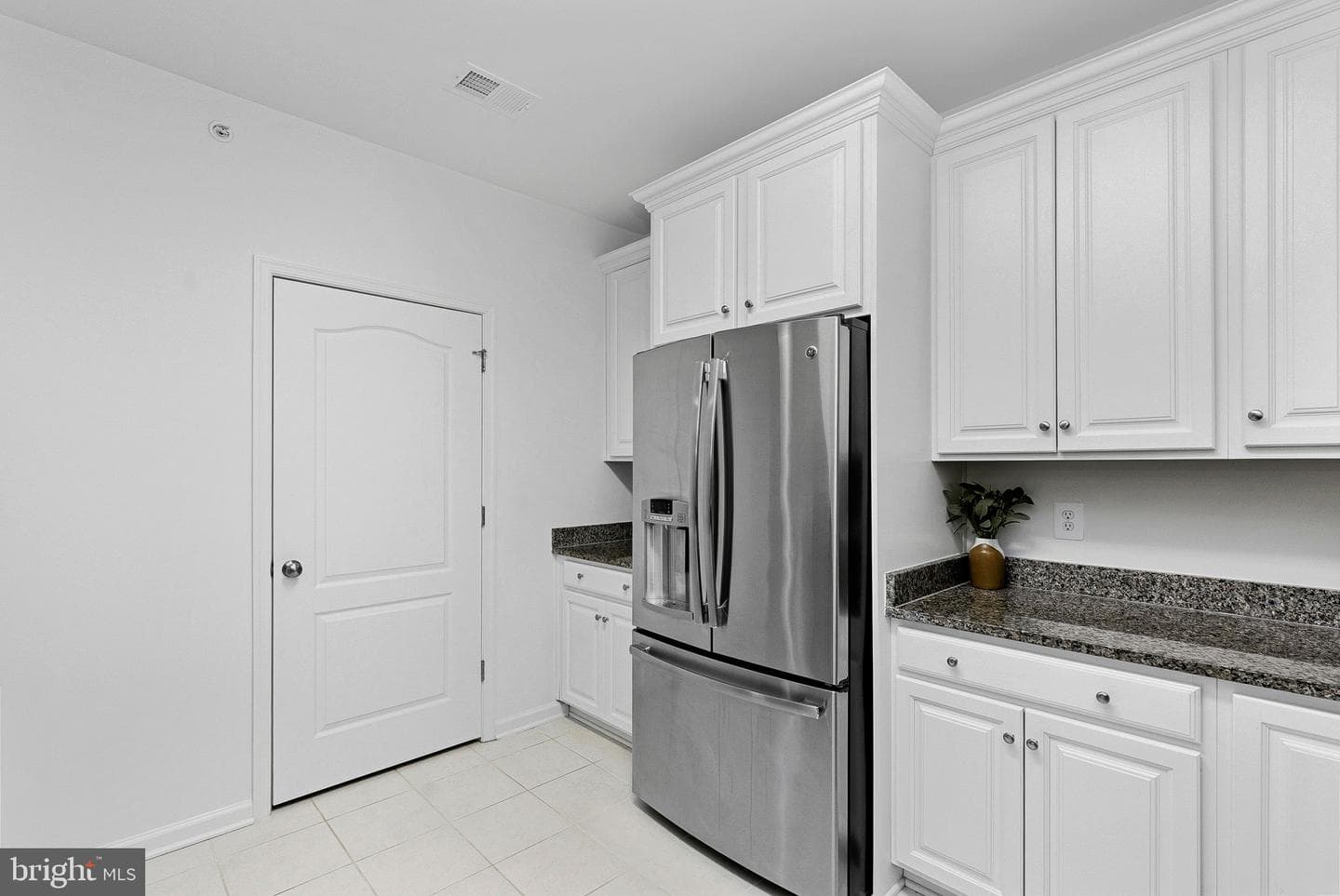 41895 Cathedral Valley Square #407 photo 9