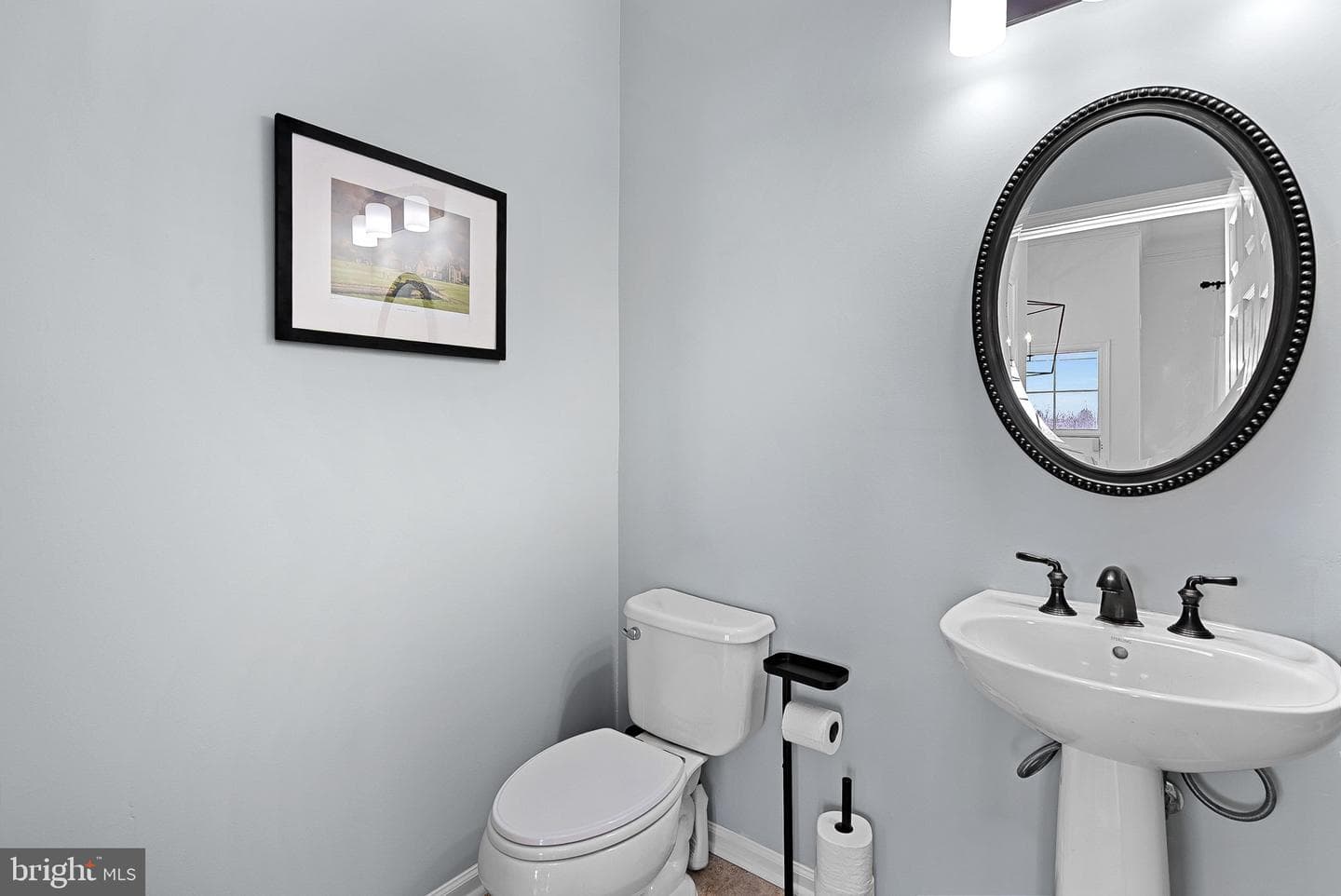 303 Dublin Square photo 15