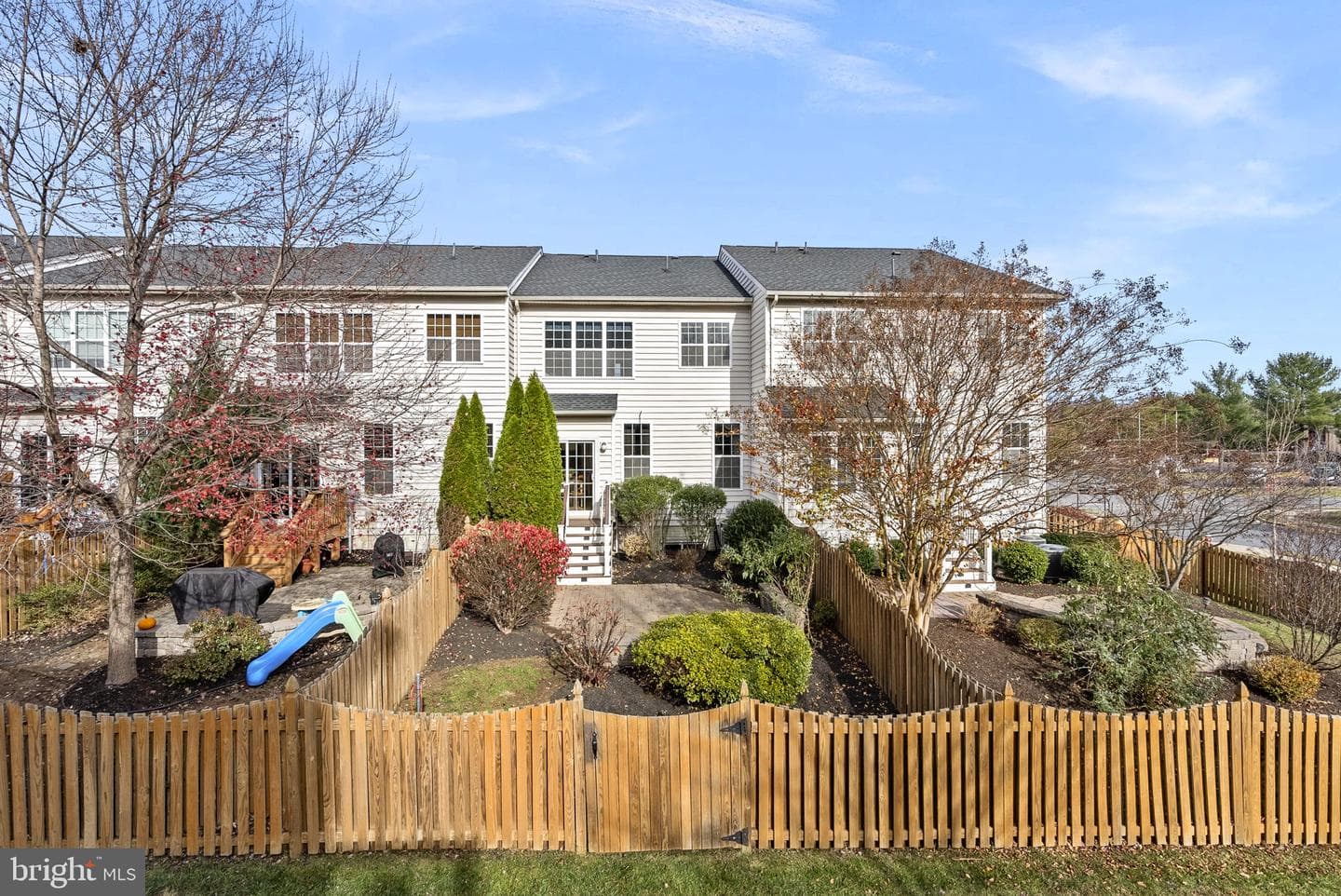 303 Dublin Square photo 37
