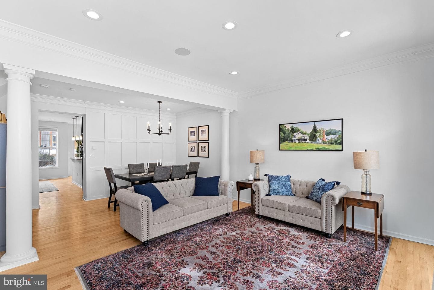 303 Dublin Square photo 4